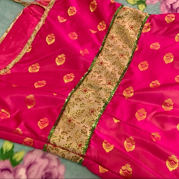 SOLD Vtg Pink Green Gold Brocade Jacquard Sequin Dress - Picture 8 of 9